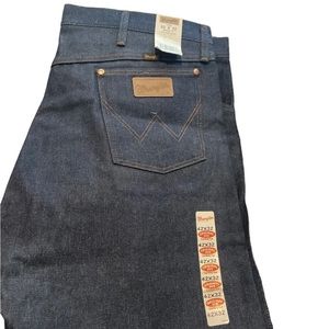 Wrangler Jeans Mens 42/32 Original 13MWZ New